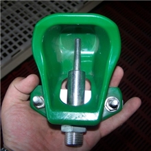 全年大量出售养殖设备优质饮水碗