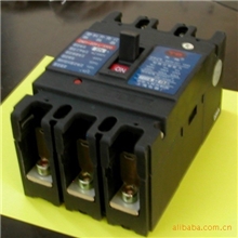 常熟CM1-160/430塑壳式断路器MCCB