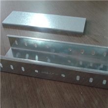 批发供应电缆桥架镀锌板槽式桥架金属线槽