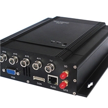 马鞍山市四路D1带3.5寸屏3G+GPS+WIFI车载硬盘录像机