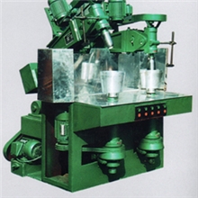 供山东宝丰TC-300型双头陶瓷产品滚压成型机、陶瓷机械、陶瓷设备