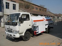 供应东风小霸王油罐车加油车运油车、流动加油车