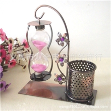 A1333今日特价铁艺单挂沙漏笔筒计时沙漏情侣礼物工艺礼品