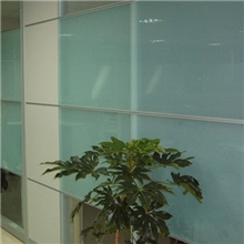 玻璃隔断，钢化玻璃，烤漆玻、磨砂玻璃隔断，办公场所、家庭隔断