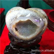 天然玛瑙晶洞含有不同颜色流质家居风水摆件