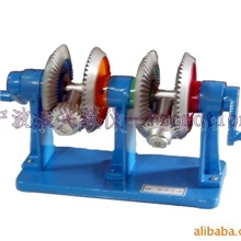 供应运动合成机构-教学模型