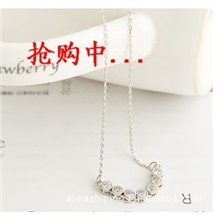 【热销】依韩饰品批发韩版饰品淑女回眸一笑星光点点项链批发