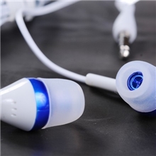 欣妍XY小入耳式黑白色高档国产万能耳机Z900系列