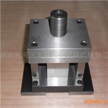 提供厚板冲裁刮料型五金模具加工