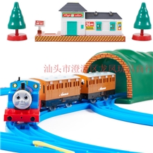 音乐托马斯轨道火车轨道车儿童玩具火车玩具托马斯小火车套装电动