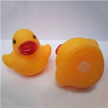 热卖玩具搪胶儿童洗澡亲子叫叫鸭沐浴小小鸭婴幼嬉水小黄鸭批发