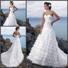 WD111027新款抹胸小V槽豪华大拖尾新娘婚纱夏季爆款沙滩婚纱