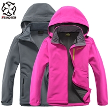 飞佳佳2013新款情侣软壳衣正品男女抓绒衣防风防水冲锋衣户外服