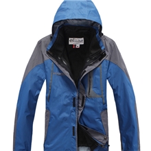 YBAM004批发订做团购防风防水两件套冲锋衣男款大量光版现货