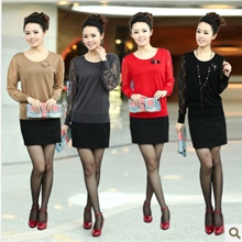 《荐》2013新款女式针织打底衫时尚蕾丝袖长袖毛衣潮桐乡批发