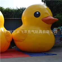 充气鸭子模型大黄鸭模型绿马甲大黄鸭水上香蕉船