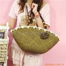 金线斜编/厂家直销甜美花朵单肩草编包低价供应植物编织工艺包