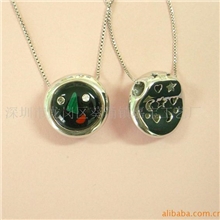 供应圆形纯银镀金吊坠混合宝石配银模