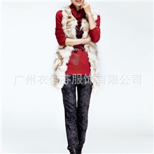 广州市衣佰芬服饰0.5-1.5折供货100%调换货李经理