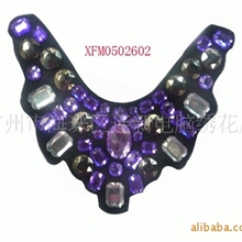 手工亚克力衣领、手工钉珠衣领、亚克力衣领、手工衣领