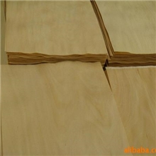 公司大量供应优质榉木面板