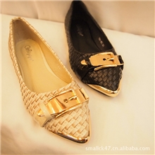 欧洲站2012秋原单金属扣尖头兔毛平跟女鞋单鞋春秋女士