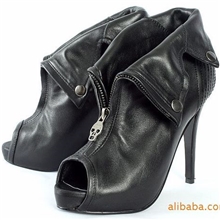 批发欧美明星真皮女凉靴鬼头拉链翻领短靴骷髅头高跟靴子单女鞋