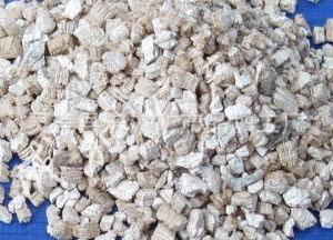 供应蛭石膨胀系数高银白色蛭石