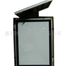 太阳能灯箱太阳能交通指示牌，太阳能交通标识，太阳能广告牌