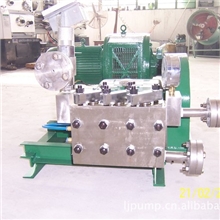 海水淡化泵-高压柱塞泵，厂家直销。该泵结构简单，维修方便。