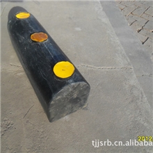防撞墩