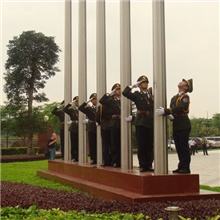 永久屹立的锥形旗杆