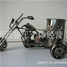 专业手工加工铁艺工艺摩托车时尚礼物铁艺笔筒摩托车办公摆设
