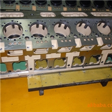 厂价供应康明斯缸体发动机配件柴油发电机配件发动机市场批发