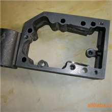 供应康明斯发动机摇臂室批发摇臂室康明斯发动机摇臂汽车摇