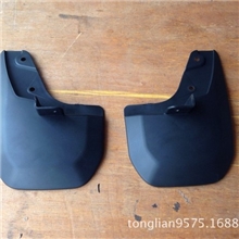 大量供应优质五菱之光6388（N111）挡泥板，挡泥皮