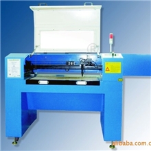 绣花贴布激光切割机，东莞市激光切割机造制商