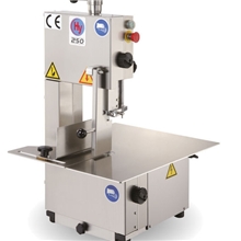 HY牌台灣自動锯骨机肉类食品加工机械品質世界第一,行銷全世界