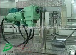 供应防爆型香水瓶电动轧盖机/香水瓶盖锁盖机