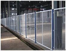 高速公路铁路生活小区围网首选龙源筛网经营部钢板网状护栏网