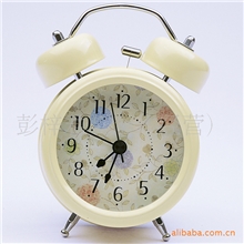 出口韩国时尚烤漆静音创意可爱3寸懒人闹钟