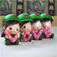 田园彩绘/家居树脂娃娃摆件/love小红军树脂工艺品结婚房礼品0003