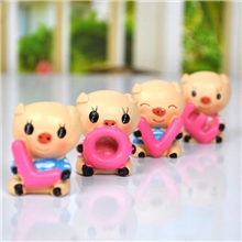 厂家生产/树脂工艺Q版LOVE小猪/卡通汽车饰品摆件/全网最低价0006
