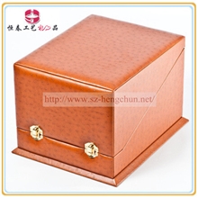 深圳礼品盒包装厂定做高档木盒带锁扣卡其色PU皮质礼品盒大号