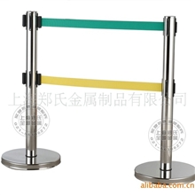 双层一米线双线隔离带上下层警戒线