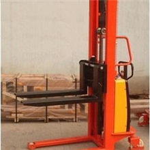 【春泰】厂家直销2吨升高1.6米半电动堆高车