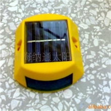 供应太阳能各种规格道钉