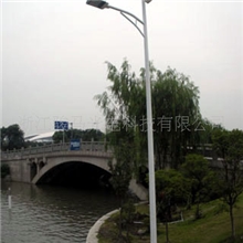 高效LED太阳能路灯360天正常工作5年质保出口品质路灯工程太阳能