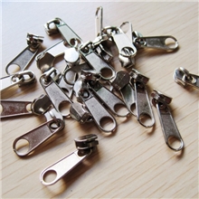 【特色淘货】低价现货供应5#尼龙拉链拉头/箱包拉链头/义乌拉链头