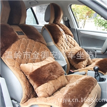 厂家直销B06汽车座垫羽绒绗秀坐垫冬季羽绒垫带一对大抱枕座垫